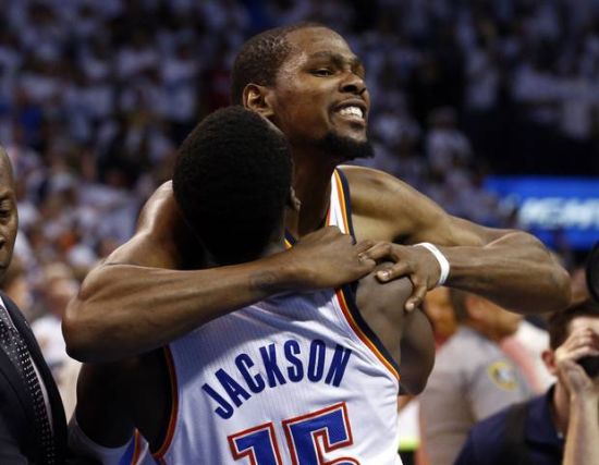 近3场贡献2球2助，米兰租将英超火力全开，买断价2600万引关注（近3战2球2助！米兰租将英超爆发，2600万买断条款引热议）