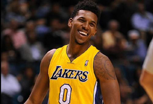 早报：容错率大考，玩的就是心跳（早报：容错极限考验，心跳加速的博弈）