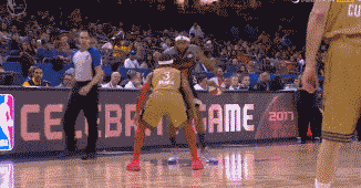 看完一支球队首场到决赛最低需花6900美元，欧洲球迷团体指责美加墨世界杯门票定价过高（欧洲球迷团体抨击美加墨世界杯票价：追一队从首战到决赛至少花6900美元）