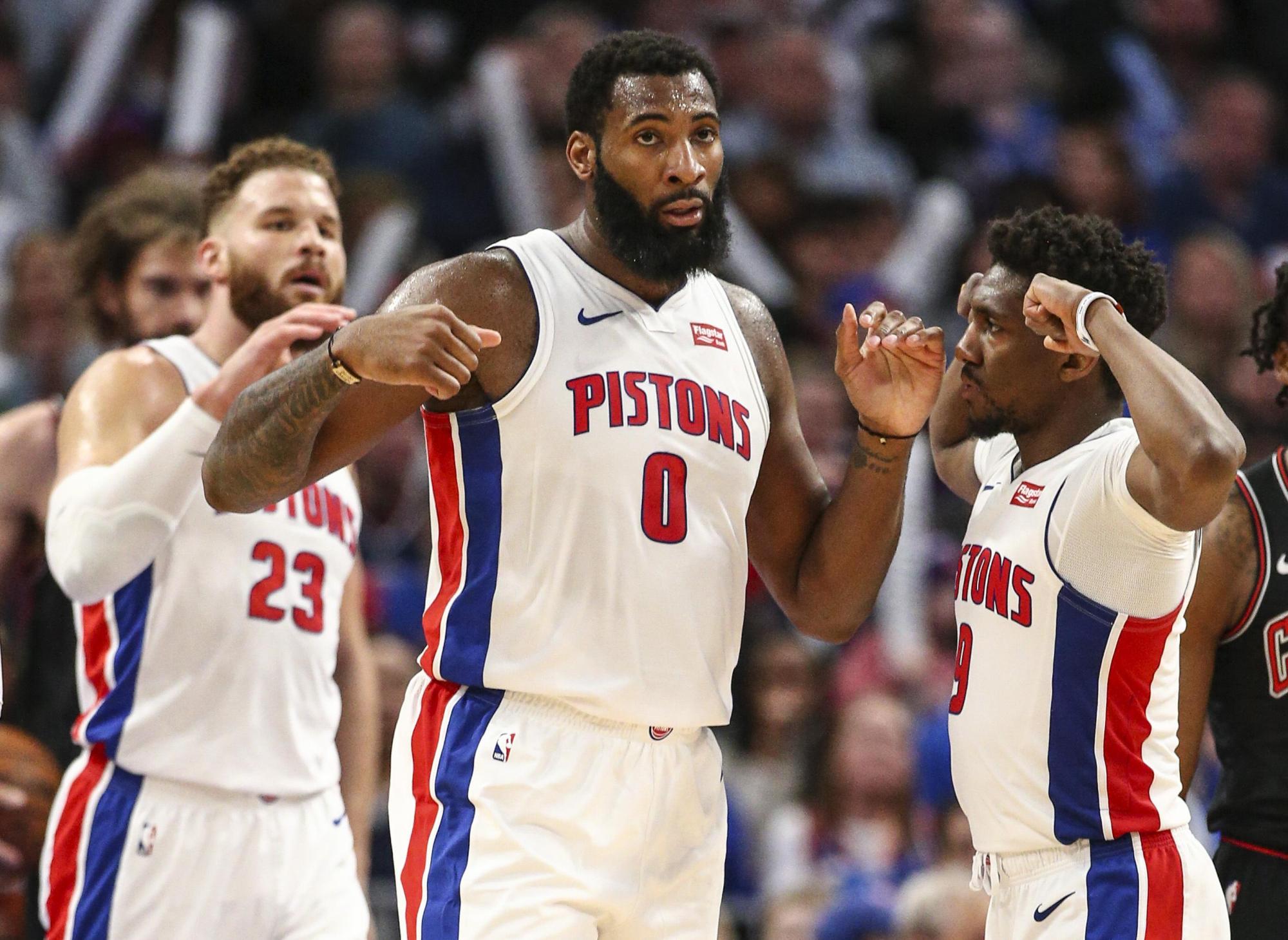 客场1-3输给利兹联 暴露切尔西最大短板 只能争五&无力争冠（客场1-3负于利兹联 切尔西短板尽显 争冠无望恐仅争五）