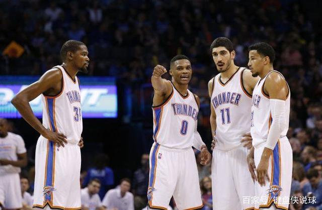 佩里西奇谈赢利物浦：球队表现很出色，首要目标是晋级淘汰赛（佩里西奇：击败利物浦展现团队风采，当前首要任务是闯入淘汰赛）