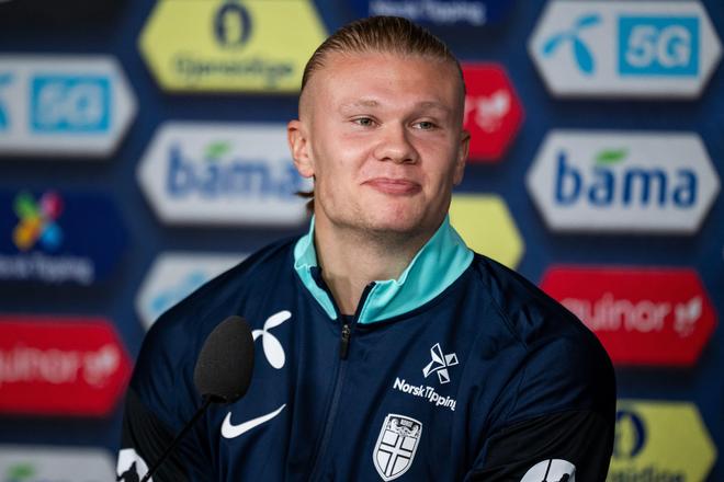 TA：利物浦目前看起来非常混乱，他们的卫冕梦想已支离破碎（TA：利物浦近况混乱不堪，卫冕之梦已然破灭）