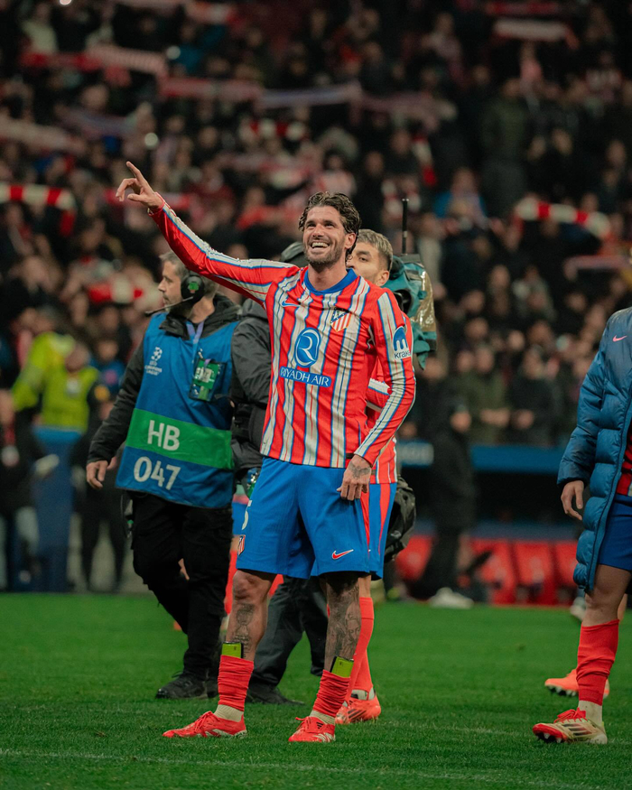 魏祥鑫：未来想出去看看，若踢出来就在外面，实在不行再回来（魏祥鑫：想出去闯闯，若能立足就留在外面，不行再回归）