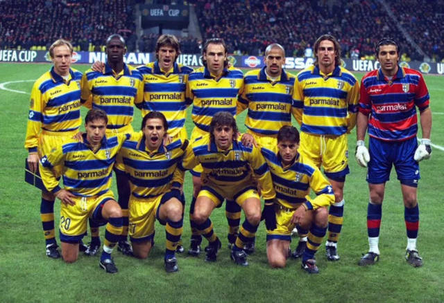 足球报：申花将利用今年最后两场亚冠来决定人员的去留（足球报：申花将以年内最后两场亚冠为考察依据确定人员去留）