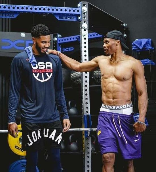 塞尔塔官方：拉杜、布莱恩、卡雷拉三人感染流感缺席训练（塞尔塔官宣：拉杜、布莱恩、卡雷拉因流感缺席训练）