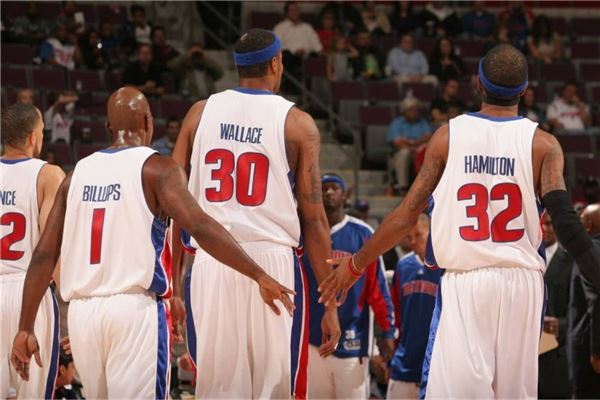 芬奇谈华子担任控卫：我们需要他做自己，而不是变成斯托克顿（芬奇：华子出任控卫要坚持自我，不必变成斯托克顿）